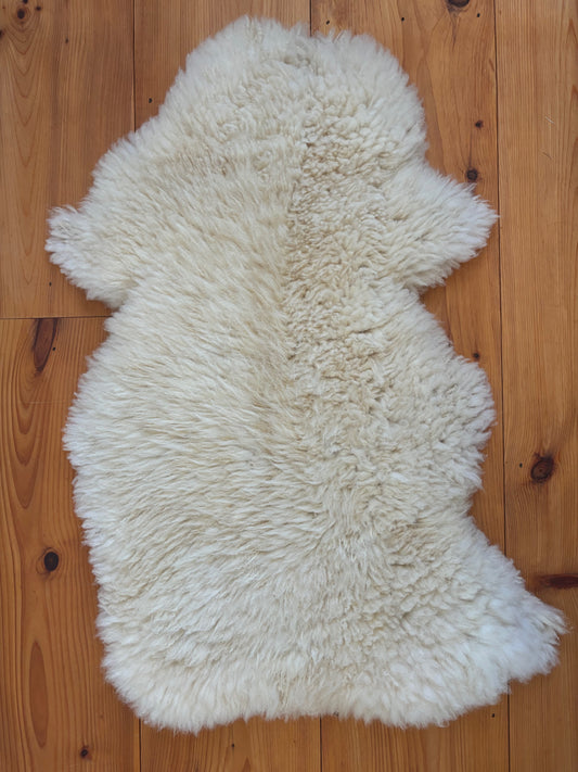Natural White Sheepskin 125K