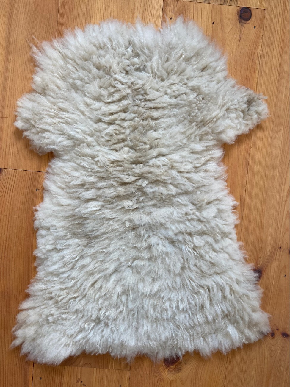 Natural White Sheepskin 82312