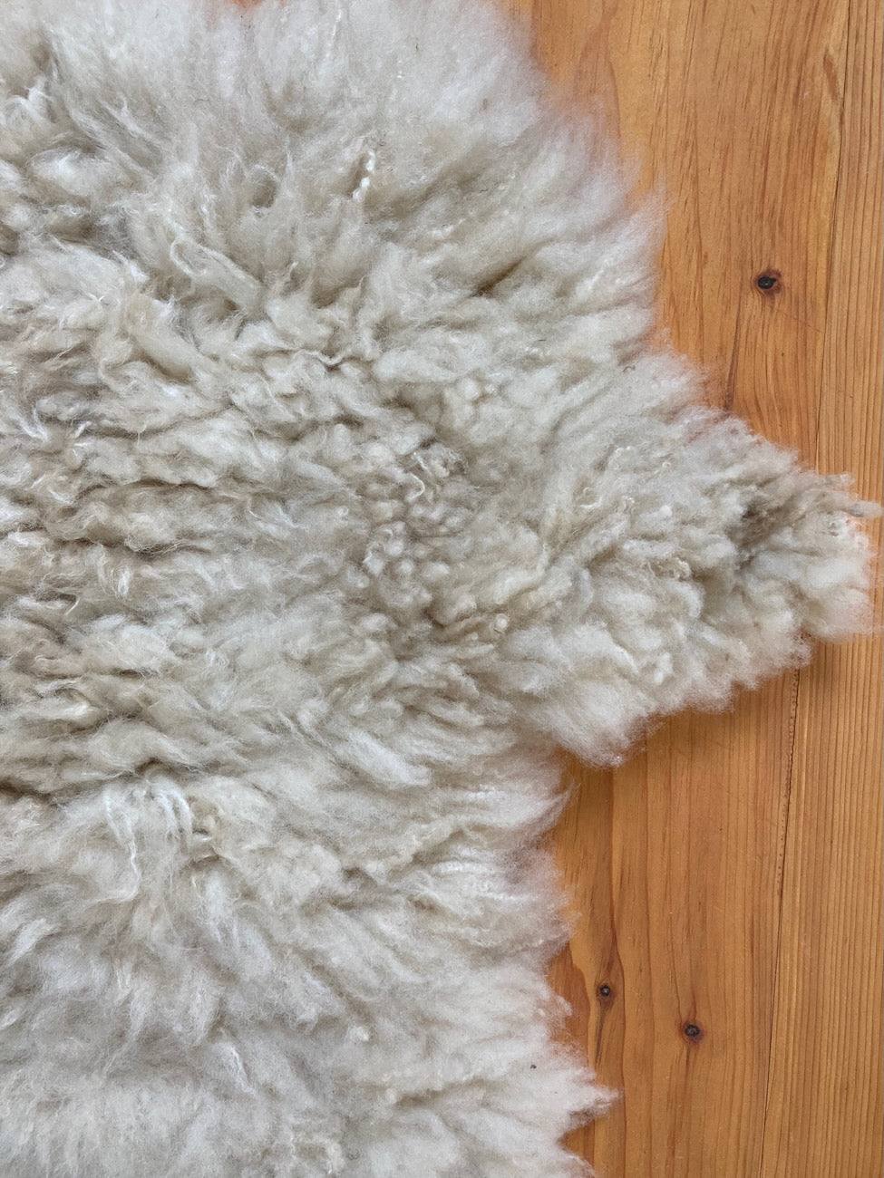 Natural White Sheepskin 82312