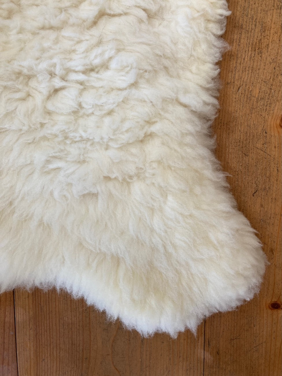 Washable White Sheepskin 672D