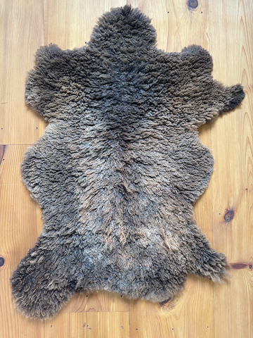 Natural Brown Sheepskin 06242