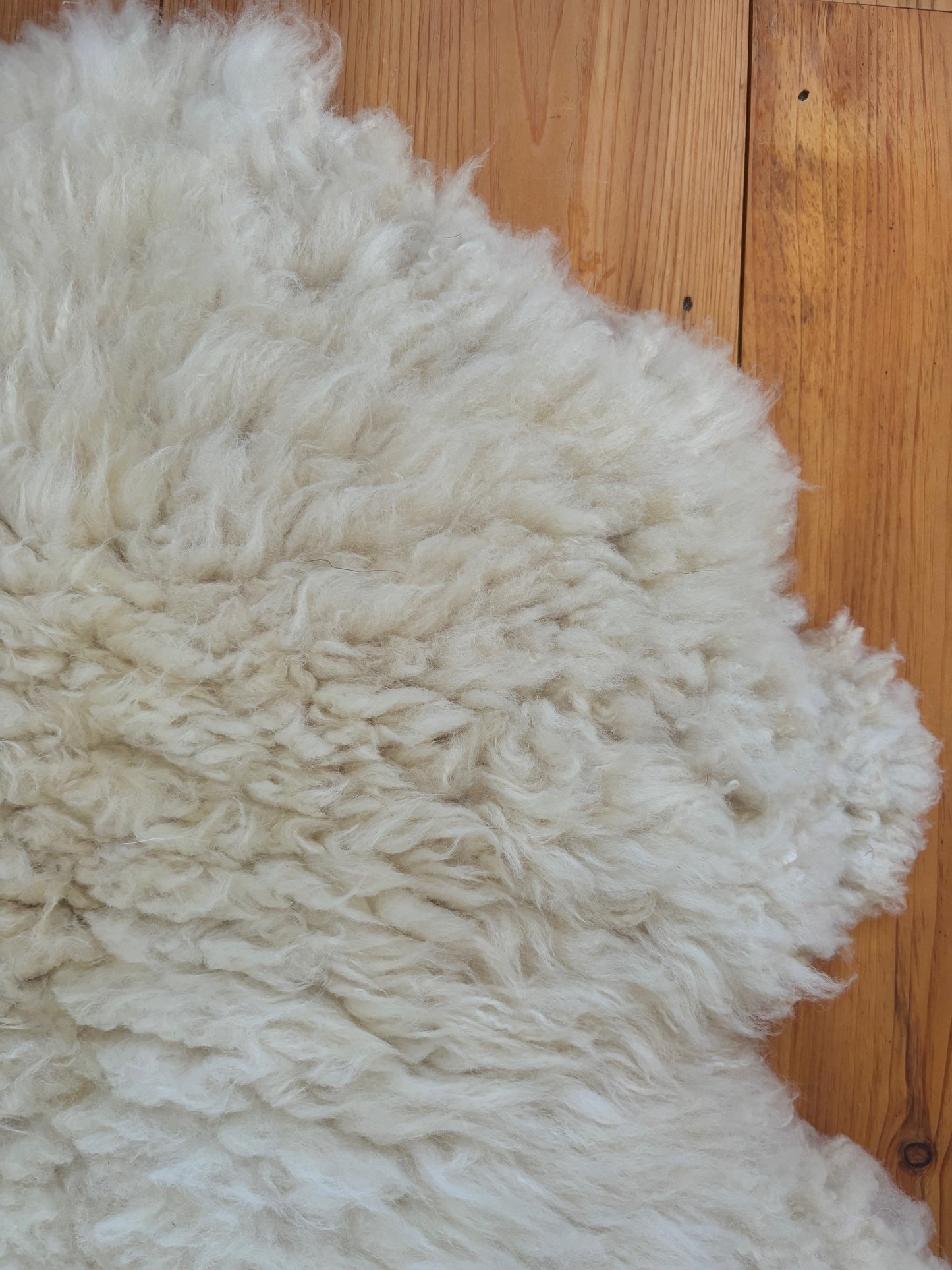 Natural White Sheepskin 125D