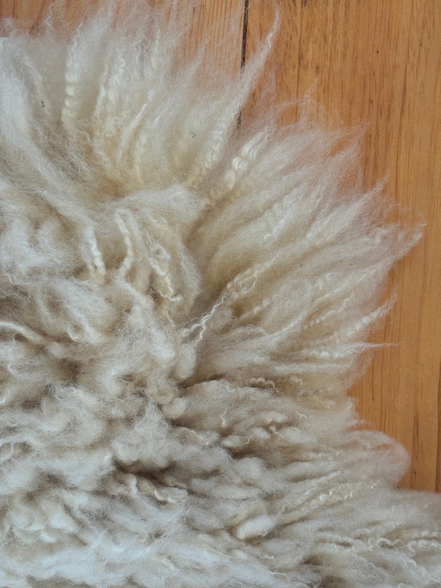 Natural White Sheepskin 125F