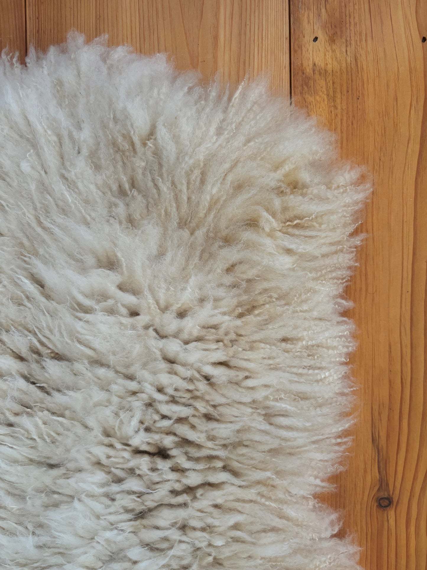 Natural White Sheepskin 125G