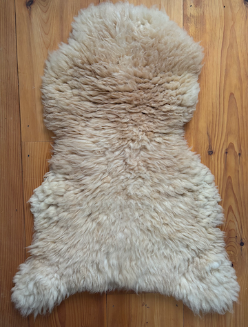 Natural White Sheepskin 825E