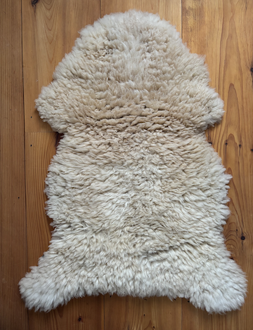 Natural White Sheepskin 825L