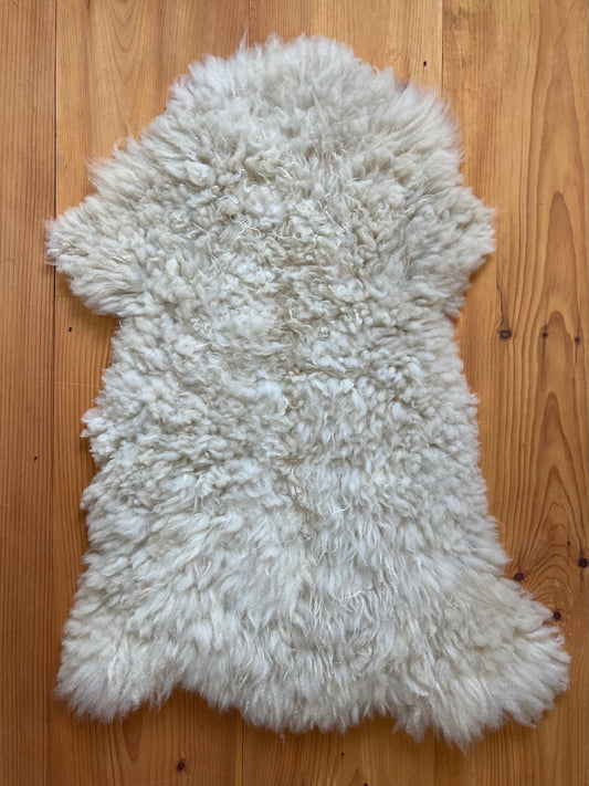 Natural White Sheepskin 82307